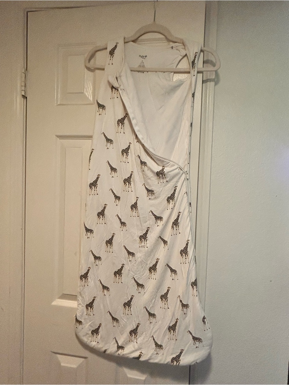 Kyte BABY White Sleep Sack with Giraffe Print